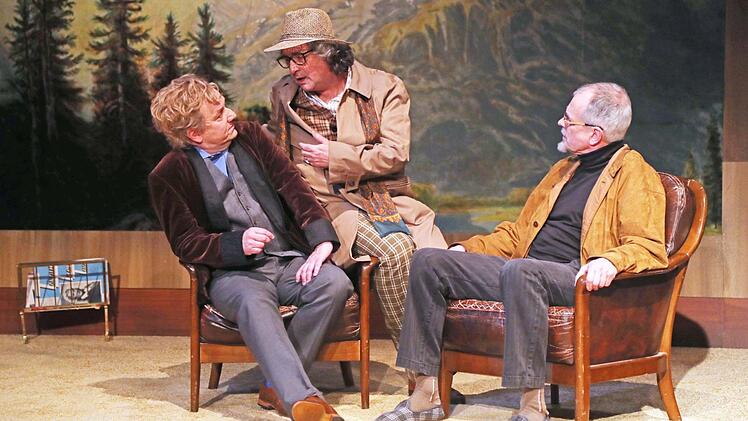 Wer hat denn nun die Theaterwahrheit mit dem Löffel gefressen? Von links Niklaus Scheibli, Stephan Mertl und Thomas Straus.  Foto: Henning Rosenbusch
