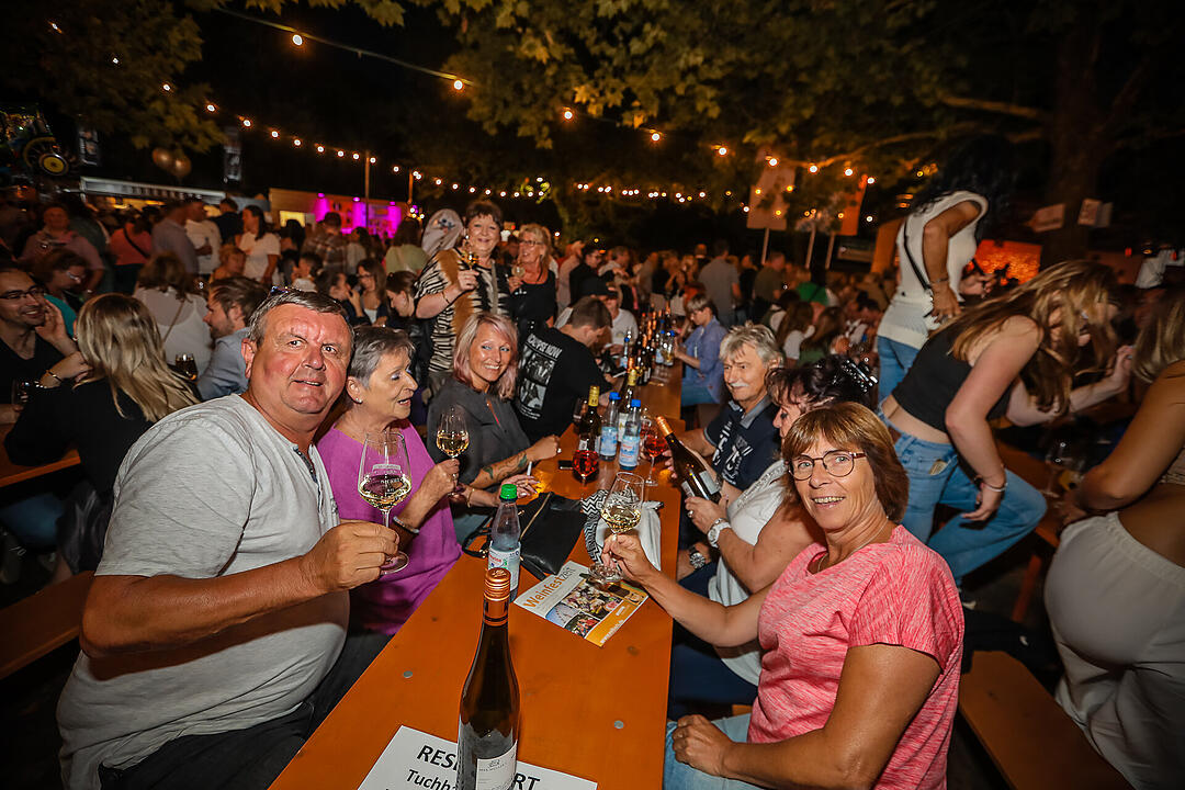 Impressionen vom größten Weinfest in Franken!