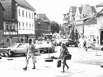 Dauerbaustelle: So sah es im Jahr 1976 in der Hinteren Kreuzgasse in Coburg aus.Foto: CT-Archiv/Hans Wippenbeck
