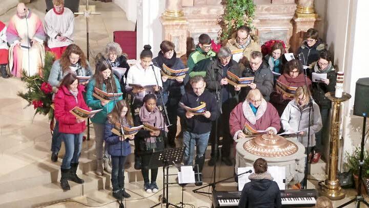 Der Dekanatsworkshop "Neues geistliches Lied" in Stadtsteinach zog 26 Teilnehmer aus der gesamten Region in seinen Bann. Foto: privat