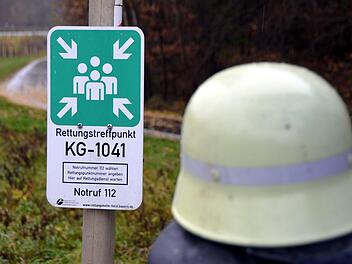 Rettungstreffpunkte, wie hier am Seehof in Garitz, erhalten in Zukunft mehr Bedeutung für die Feuerwehren. : Peter Rauch