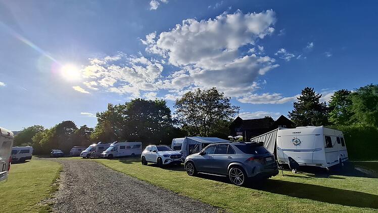 Der Zeltplatz auf dem Campingplatz Stadtsteinach ist f&uuml;r alle Campingarten geeignet.