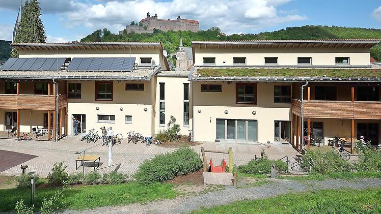 Blick auf die traumap&auml;dagogische Kinderwohngruppe "Kinderhaus Sternstunden" der Geschwister-Gummi-Stiftung in Kulmbach Foto: privat