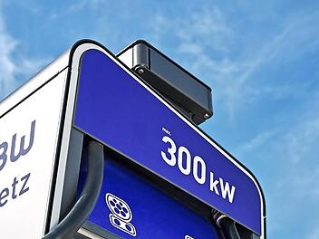 Schnellladen im ENBW-Hypernetz ist jetzt auch in Hausen möglich.