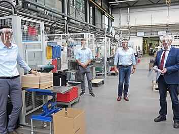 Die Firma Stettler in Burgwindheim produziert gemeinsam mit RZB Bamberg Vollgesichtsschilde für Stadt und Landkreis Bamberg. Foto: privat