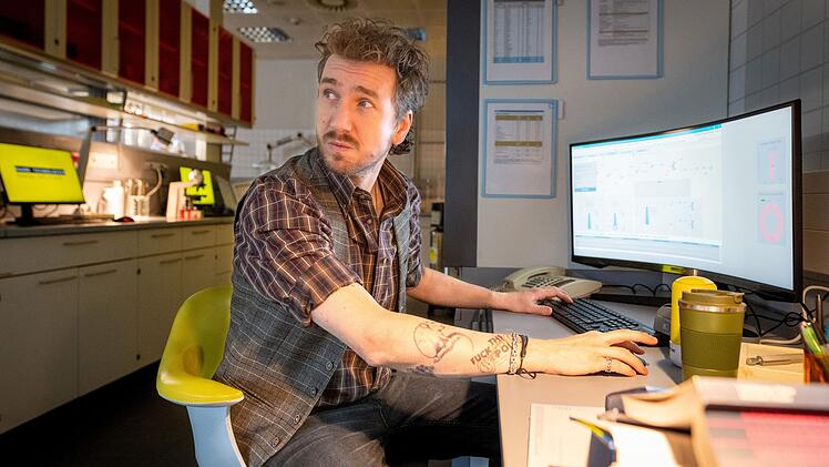 Diese Daten k&ouml;nnen die Weltpoltik ver&auml;ndern: Eduard Raabe (Jan Krauter) ist Mitgr&uuml;nder eines Energie-Start-Ups.