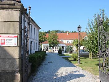 Im Frühjahr kommenden Jahres wird im Spital kein Pflegeheim mehr sein. Die Tore stünden dann für eine neue Wohnform, wie zum Beispiel "In der Heimat wohnen", offen. Fotos: Corinna Igler