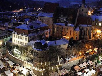 Zurück zu den Wurzeln: Die Obere Stadt wird in diesem Jahr keine Rolle mehr für den Kronacher Weihnachtsmarkt spielen. Die Konzentration liegt wieder auf dem Marienplatz. Foto: Fuhrmann(Archiv