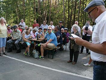Bei der offiziellen Eröffnung des Radwegs zwischen Bammersdorf und Eggolsheim Foto: Sylvia Hubele