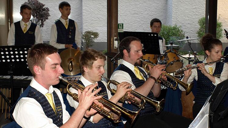 Viele junge Musiker engagieren sich beim Musikverein Wallenfels. Foto: Susanne Deuerling
