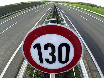 Vorerst kein Tempolimit auf Autobahnen