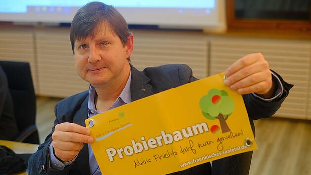 Allianzmanager Holger Becker stellte die aktuellen Projekte des Fränkischen Saaletals der Gemeinde Wartmannsroth vor. Foto: Gerd Schaar