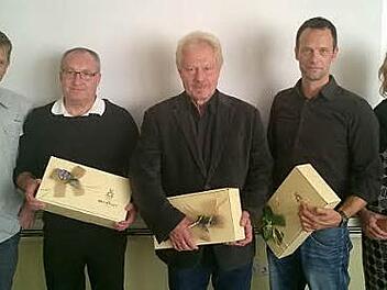 Arbeitskreis Schule und Verein verabschiedet Mitglieder (von links): Vorsitzender Hardi Schellhorn, Ditmar Jänsch, Hans Haberzettel, Alexander Pianski und die neue Geschäftsführerin Gabriele Selch.  Foto: Hess