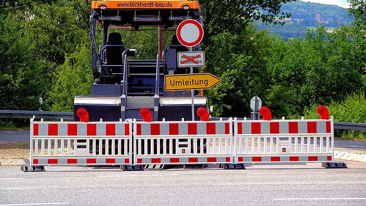 Heuchelheim: Stra&szlig;e nach Burghaslach monatelang gesperrt - so wird der Verkehr umgeleitet