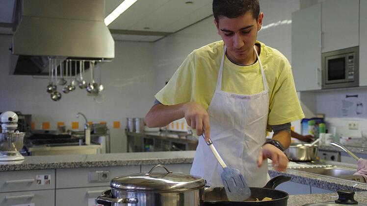 Unterricht für die unbegleiteten Jugendlichen. Foto: Marco Meißner