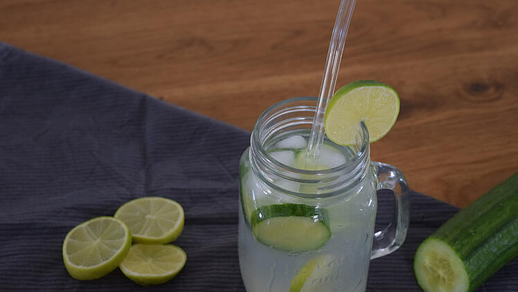 Zuckerfreie Gurken Limetten Limonade