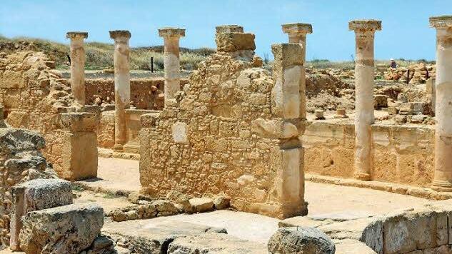Die Königsgräber von Paphos gehören zum Unesco-Weltkulturerbe. Foto: djd/Flughafen Hamburg/panthermedia-tupungato