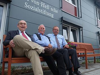 Als großen Erfolg bezeichnete Bürgermeister Gotthard Schlereth das mittlerweile ausgebuchte Seniorenhaus Thulbatal.  Foto: Gerd Schaar