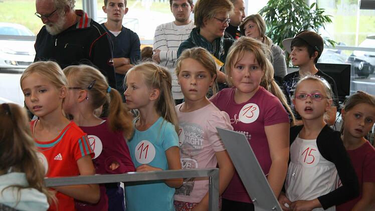 Schlangestehen war vor dem Start angesagt.