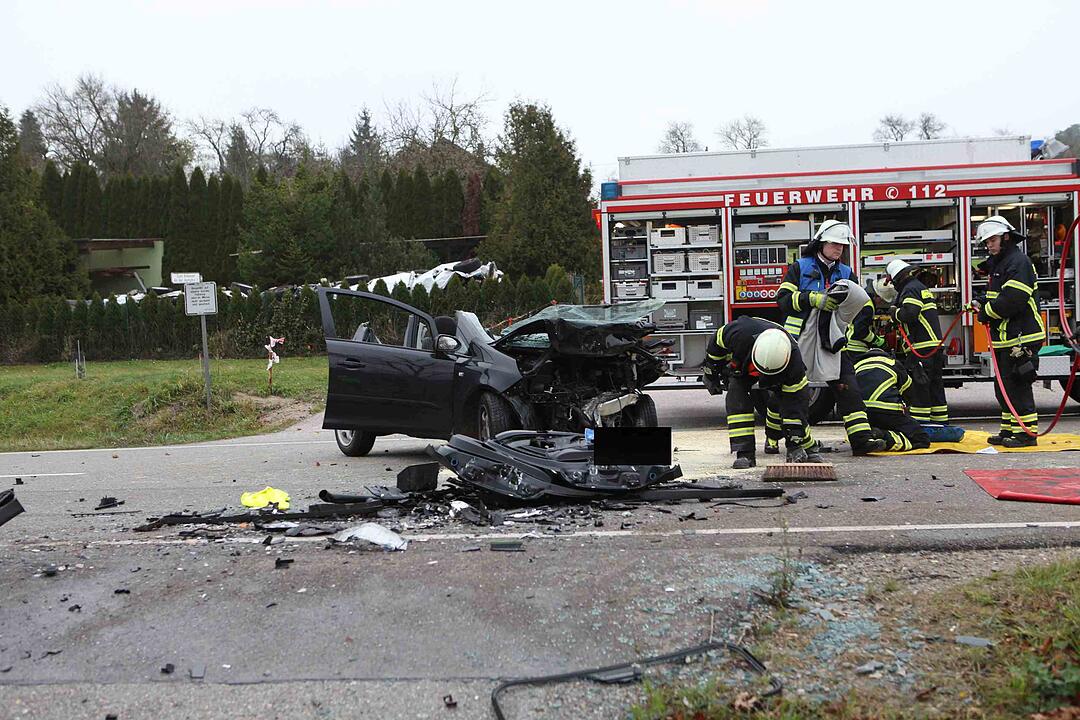Ansbach: Frontalcrash - zwei Schwerverletzte