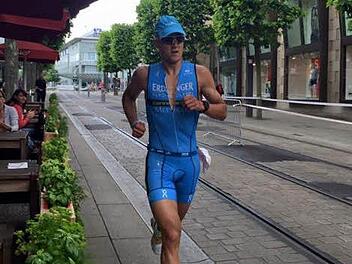 Beim Wettkampf in Heilbronn 2016 (unser Bild) verausgabte sich Andreas Dreitz beim Radfahren  und wurde am beim Laufen auf Rang 11 durchgereicht. 2014 ging er jedoch als Sieger hervor, 2015 wurde er Dritter.  Foto: Archiv