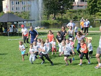 Die Bambinis sind mit Spaß und Begeisterung dabei. Foto: K.- H. Hofmann