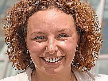 Juliane Domke ist in die gesch&auml;ftsf&uuml;hrende Direktion am Rh&ouml;n-Klinikum, Campus Bad Neustadt, berufen worden.Katrin Schmitt