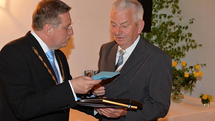 ... sowie der Leuchauer Ortssprecher Klaus Vetter.