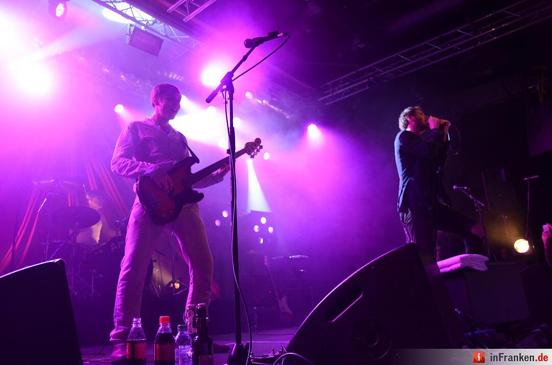 Wanda im E-Werk in Erlangen: Schnaps und viel Amore