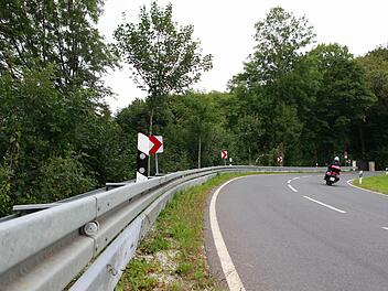 Am W&uuml;rgauer Berg bei Sche&szlig;litz ereignen sich immer wieder schwere Motorradunf&auml;lle. Symbolbild: Matthias Hoch