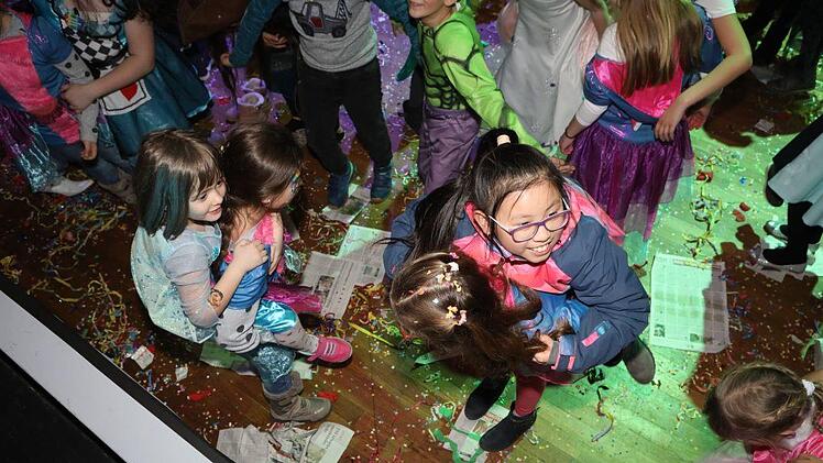 Impressionen vom Kinderfasching in der Kulmbacher StadthalleFoto: Barbara Herbst