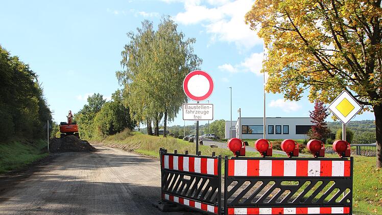 Straßensperrung bei Stangenroth.