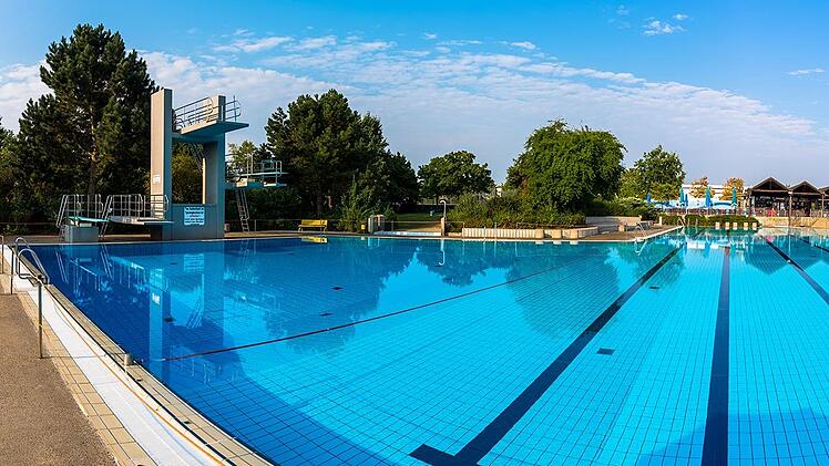 Freibad in Hallstadt