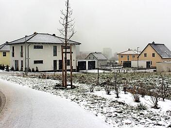 Das Sambacher Baugebiet "Hofleite I” war innerhalb nur kurzer Zeit "ausverkauft”. Jetzt soll im direkten Anschluss in nördlicher Richtung ein weiteres Baugebiet "Hofleite II" daran angegliedert werden.  Foto: Evi Seeger