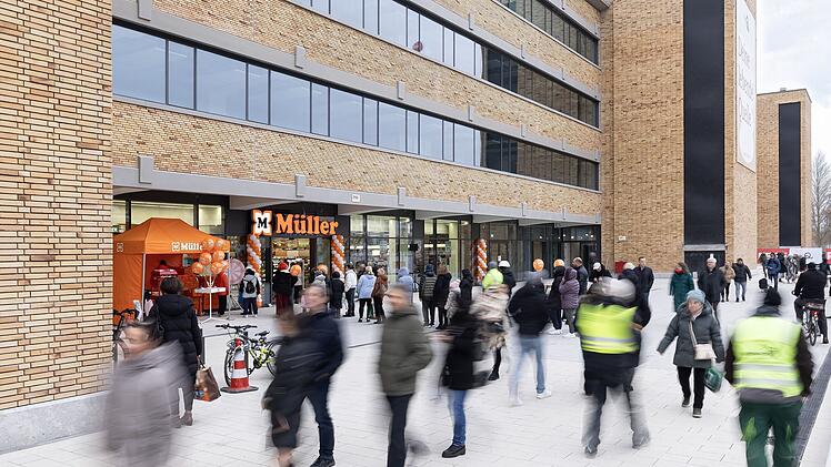 Neues Nürnberger Areal "The Q": Rewe, Lidl und Müller haben eröffnet
