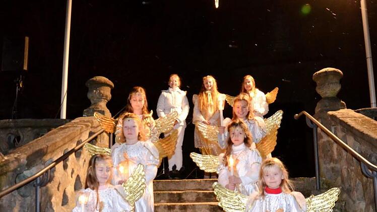 Weihnachtsmarkt in Buttenheim.  Foto: Andrea Sp&ouml;rlein