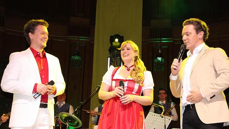 Marian und Valerie mit Stefan Mross.