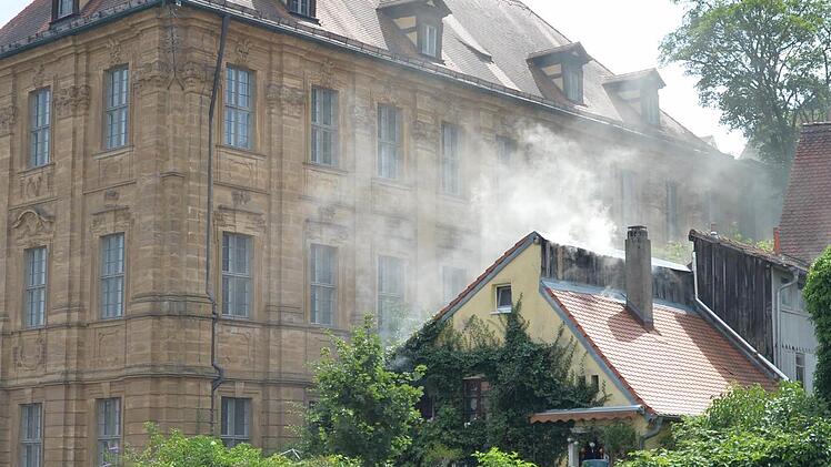 Es brannte in unmittelbarer Nachbarschaft zur Villa Concordia.Foto: Ronald Rinklef