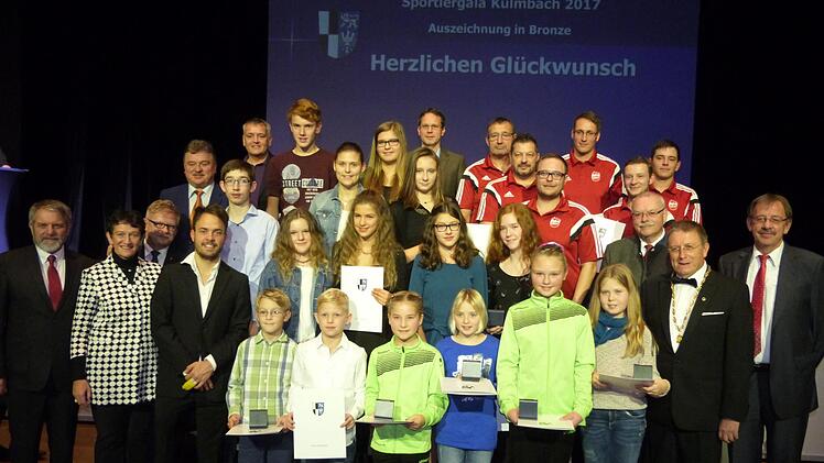 Mit Bronze wurden diese Athleten bedacht.