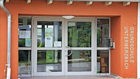 Der Eingangsbereich der Grundschule Untermerzbach.