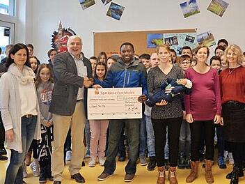 Die Scheck&uuml;bergabe in Ebermannstadt Foto: privat