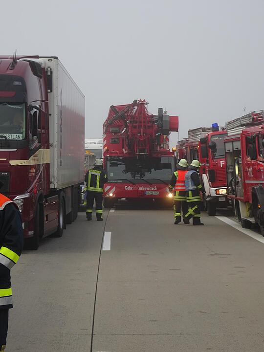 Unterfranken: Spektakulärer Unfall auf der A71