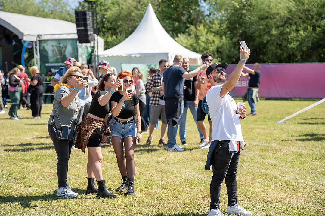 Das Sommerfestival f&uuml;r alle, die feiern, tanzen und einfach gl&uuml;cklich sein wollen!