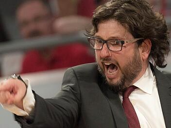 Meistermacher Andrea Trinchieri ist nach drei traumhaften Jahren im vierten Anlauf kläglich gescheitert. Kaum einer will ihm noch folgen. Ein Kommentar. Foto: Nicolas Armer/dpa