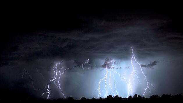 Die Entfernung eines Gewitters berechnen - mit dieser Faustregel geht das ganz einfach.