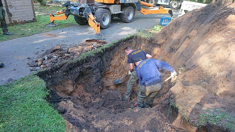 Nürnberg: Bomben aus dem zweiten Weltkrieg auf Friedhof gefunden - "Eine war noch intakt"