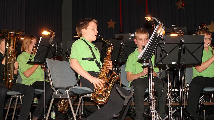 Das Juniororchester verschaffte sich Gehör und bekam viel Applaus.