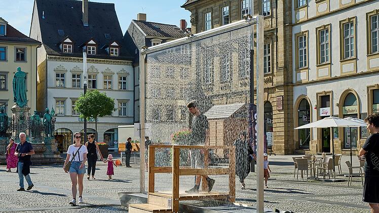 Bamberg: Ideen der B&uuml;rger stehen - Abk&uuml;hlung, Plauderei und Co. auf dem Maxplatz