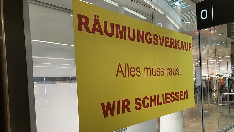 Esprit-Store in Erlangen Arcaden schlie&szlig;t: R&auml;umungsverkauf und Rabatte