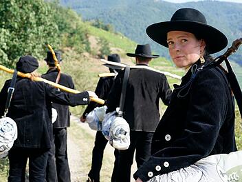 Abschiednehmen gehört für Wandergesellen zum täglichen Leben. Auch daran muss Maria (Ronja Rath) sich erst noch gewöhnen.